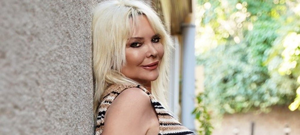 ÖZLEM SAVAŞ HAYAT 50 YAŞINDAN SONRA DAHA GÜZELMİŞ