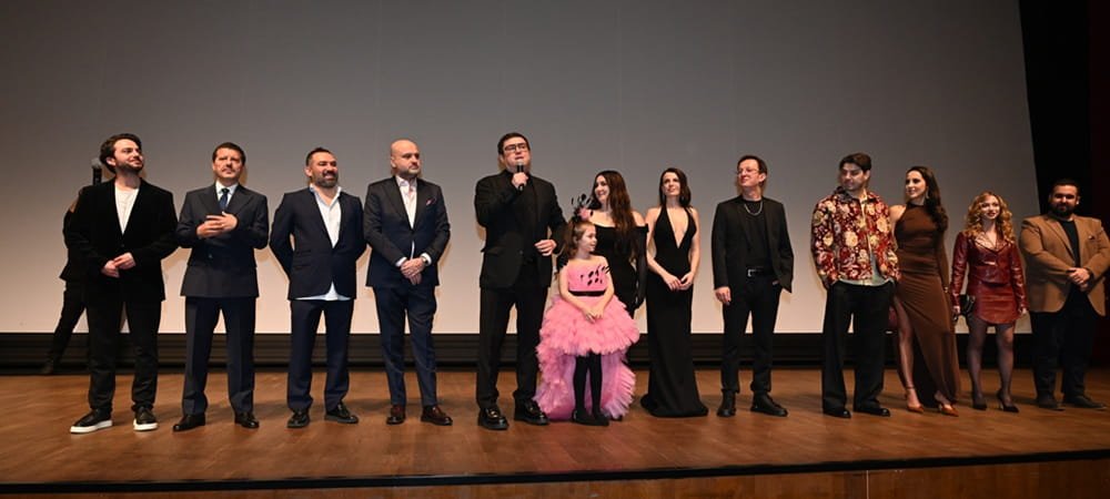 “MUTLUYUZ MU?” 30 OCAK’TA TÜM SİNEMALARDA VİZYONDA!