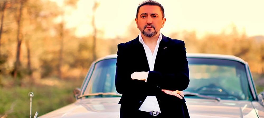 Ferman Toprak’tan yeni single “Varsa Şereflerine”