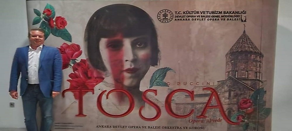Tosca Operası Türkiye'de ilk 1941 yılında Semiha Berksoy tarafından oynandı. 